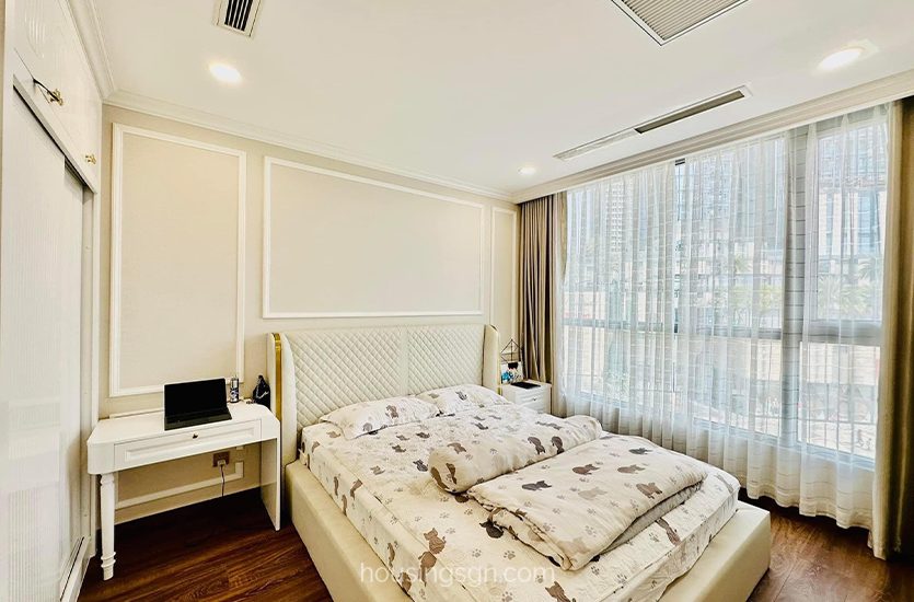 BT0367 | RESORT STYLE 3-BEDROOM APARTMENT IN VINHOMES CENTRAL PARK, BINH THANH