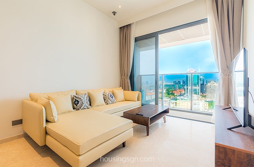 010346 | STUNNING 3-BEDROOM APARTMENT IN THE MARQ, DISTRICT 1 CBD