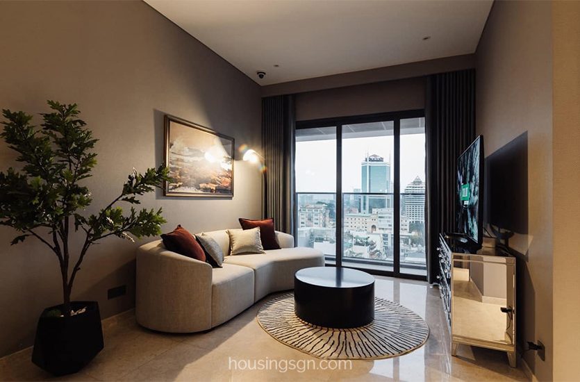 010348 | LUXURY 3-BEDROOM CLOUD SKY APARTMENT IN THE MARQ, DISTRICT 1