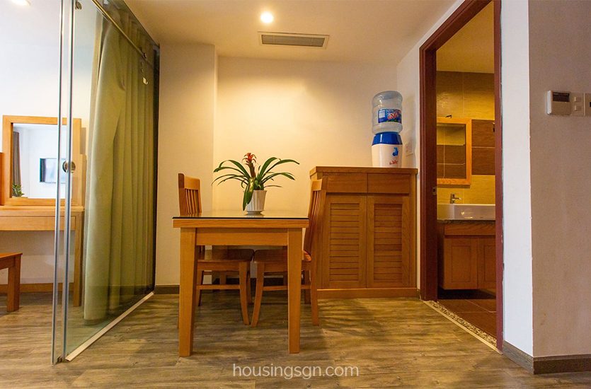 030185 | LOVELY 1-BEDROOM SERVICED APARTMENT FOR RENT IN HEART OF DISTRICT 3