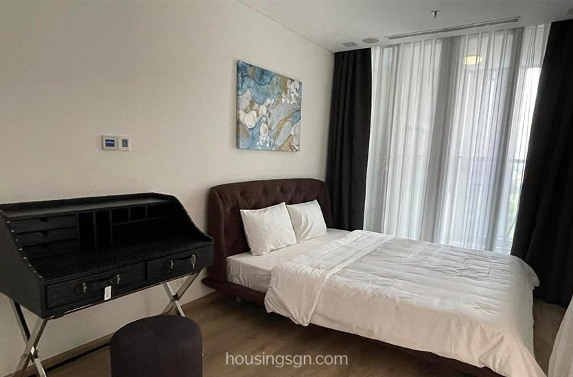 BT02116 | LOVELY 2-BEDROOM APARTMENT FOR RENT IN VINHOMES CENTRAL PARK, BINH THANH