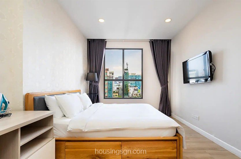 040297 | SIMPLE BUT LUXURY 2-BEDROOM APARTMENT IN ICON 56, DISTRICT 4 CENTER