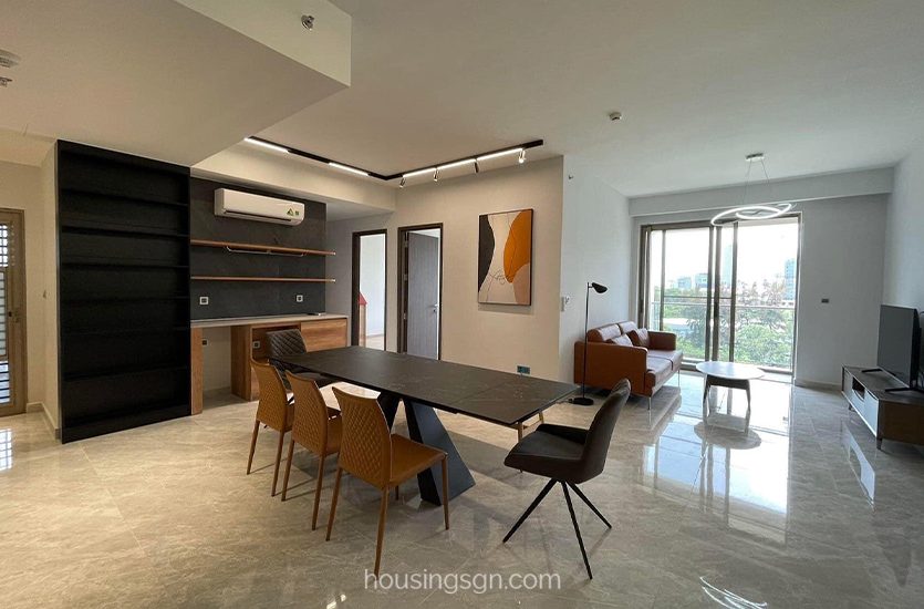 070349 | 3-BEDROOM LUXURY APARTMENT IN MIDTOWN M8 PHU MY HUNG, DISTRICT 7