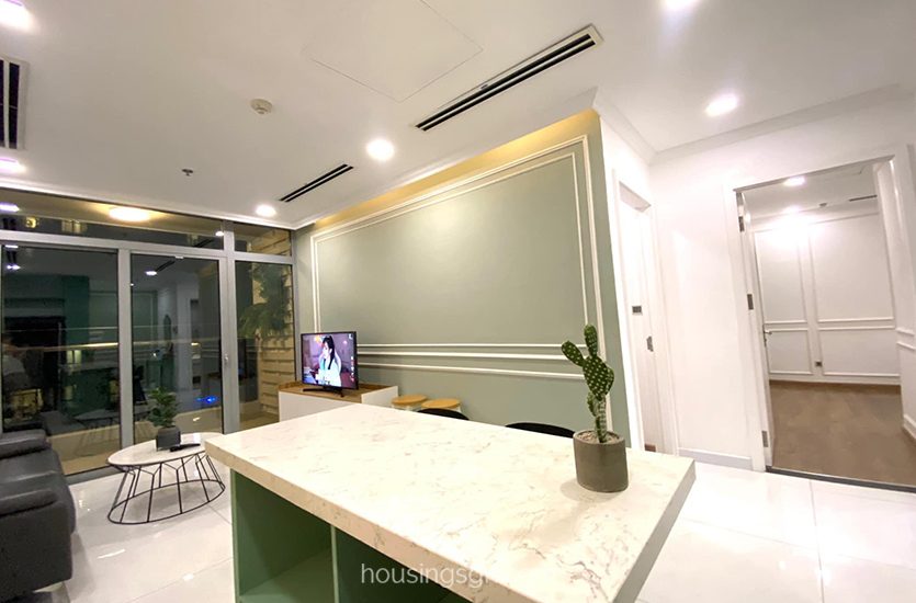 BT02119 | RESORT STYLE 2-BEDROOM APARTMENT FOR RENT IN VINHOMES CENTRAL PARK, BINH THANH
