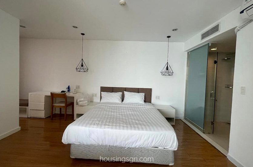 0102163 | STUNNING 2BR APARTMENT WITH PANORAMIC CITY VIEW IN THE CITY HEART, DISTRICT 1