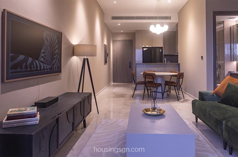 0102165 | HIGH-END 2BR APARTMENT FOR RENT IN THE CITY HEART, DISTRICT 1 CENTER