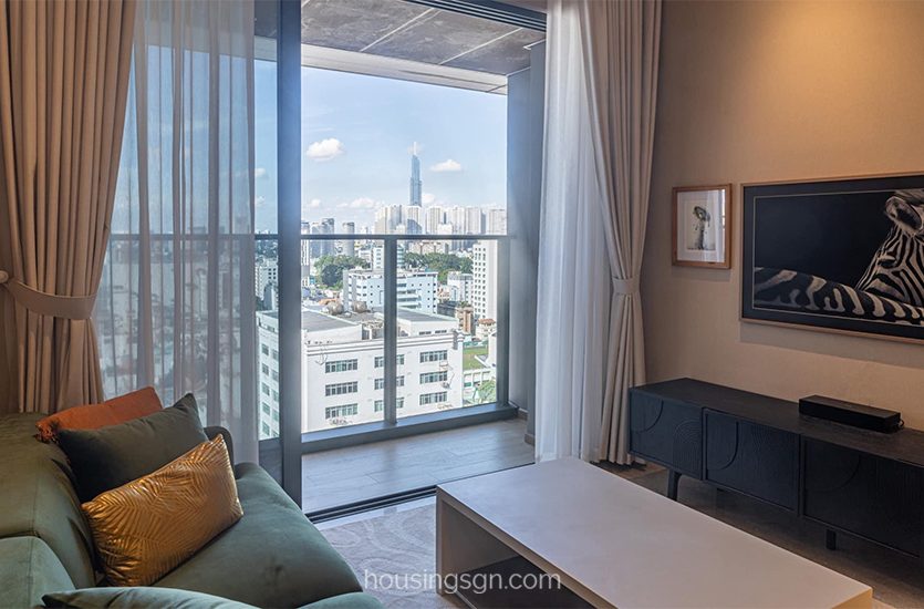 0102165 | HIGH-END 2BR APARTMENT FOR RENT IN THE CITY HEART, DISTRICT 1 CENTER
