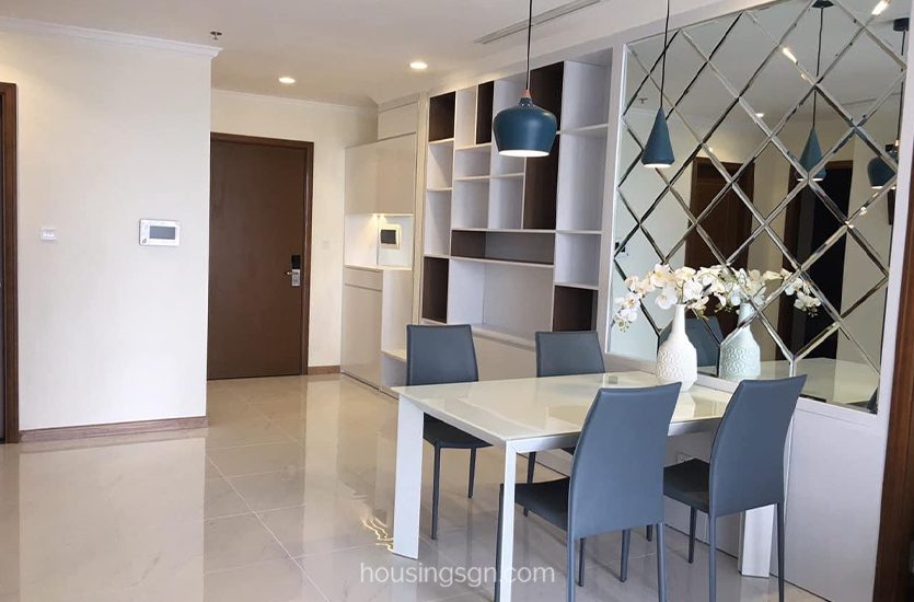 BT02126 | RIVER VIEW 2BR LUXURY APARTMENT IN VINHOMES CENTRAL PARK, BINH THANH DISTRICT