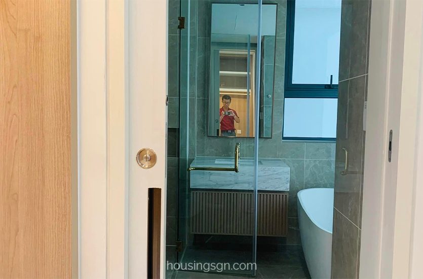 TD03153 | 160SQM HIGH-END APARTMENT FOR RENT IN THE COVE TOWER, EMPIRE CITY, THU DUC