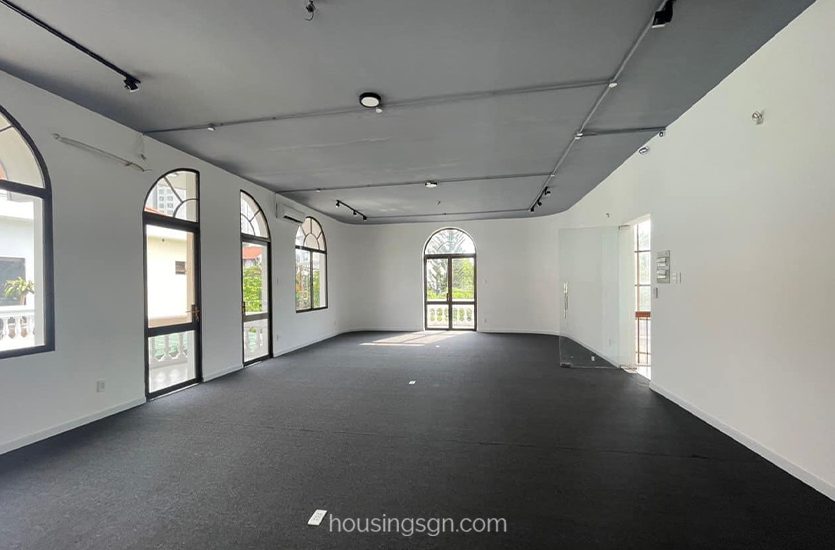 TD0506 | SPACIOUS OFFICE FOR RENT IN THAO DIEN WARD, THU DUC CITY