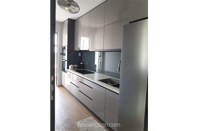 040334 | LUXURY 115SQM 3BR APARTMENT FOR RENT IN SAIGON ROYAL, DISTRICT 4 CENTER