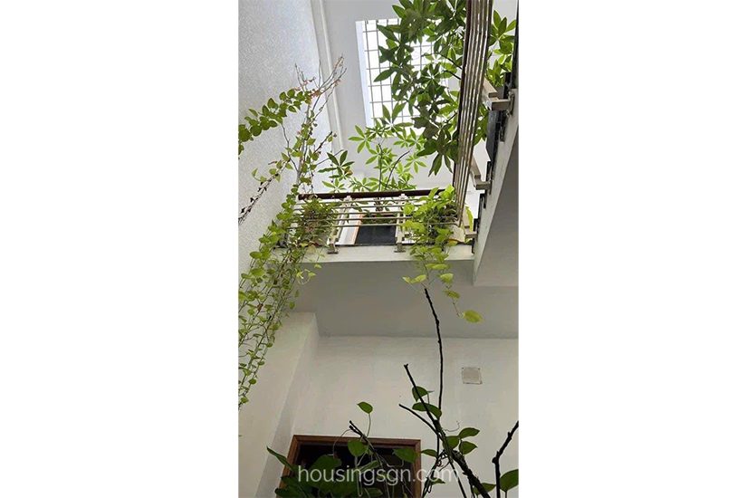 PN0401 | EXTRA 4BR 300SQM HOUSE FOR RENT IN THE HEART OF PHU NHUAN DISTRICT