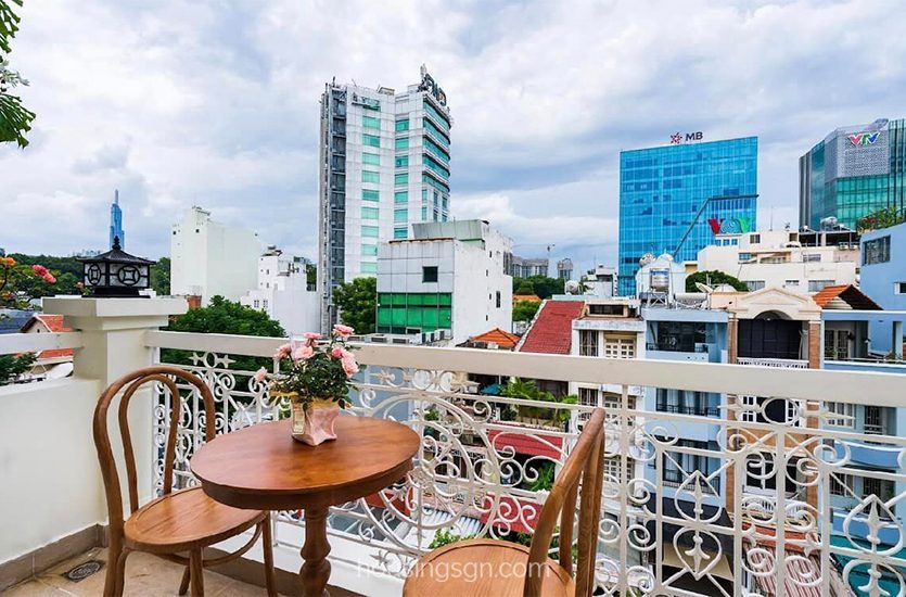 0100123 | CITY VIEW 30SQM STUDIO APARTMENT FOR RENT IN THE CITY HEART, DISTRICT 1 CENTER