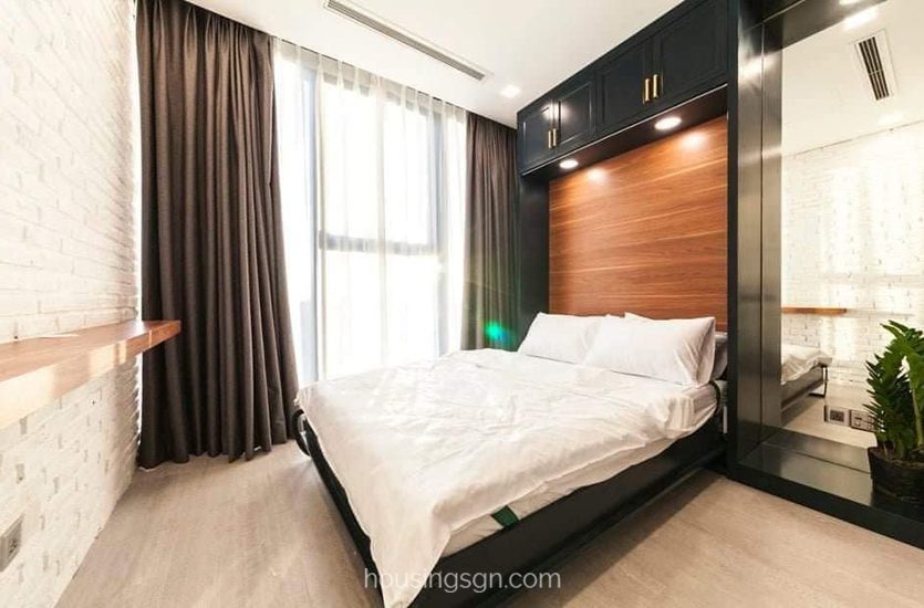 0102181 | 70SQM 2BR LUXURY APARTMENT FOR RENT IN VINHOMES GOLDEN RIVER, THU DUC CITY
