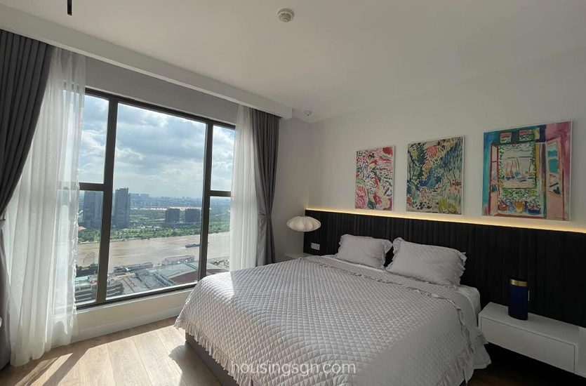 040336 | HIGH-CLASS 3BR APARTMENT WITH WONDERFUL RIVER VIEW IN SAIGON ROYAL, DISTRICT 4 CENTER