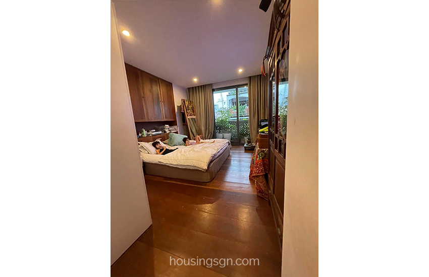 010366 | COZY 100SQM HOUSE FOR RENT ON NGUYEN PHI KHANH ST, DISTRICT 1