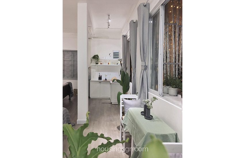 030048 | LOVELY 40SQM STUDIO APARTMENT FOR RENT IN THE HEART OF DISTRICT 3