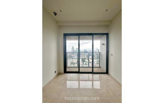 010368 | SEMI-FURNISH 3BR APARTMENT FOR RENT IN THE MARQ, DISTRICT 1