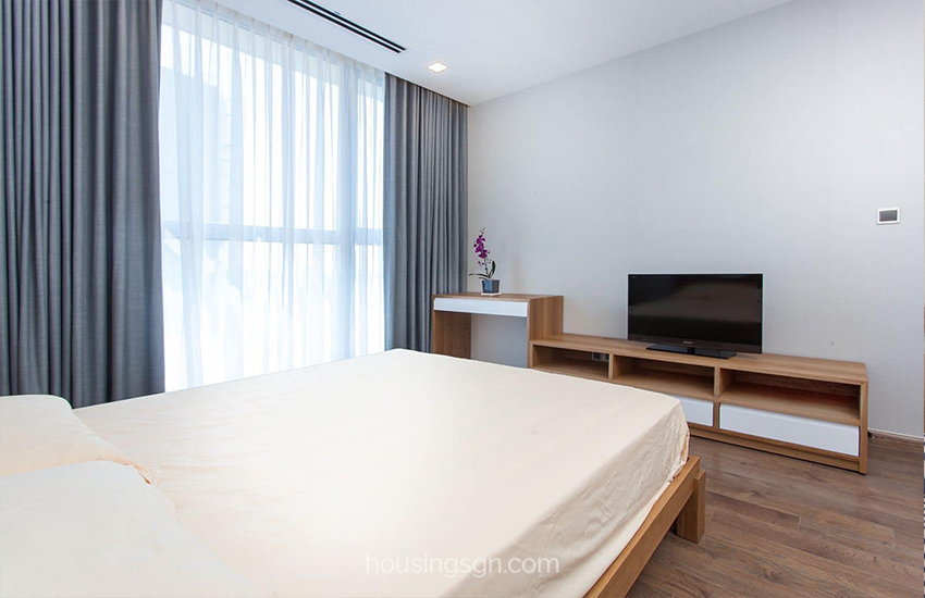 BT0387 | LUXURY 3BR 90SQM APARTMENT IN VINHOMES CENTRAL PARK, BINH THANH DISTRICT