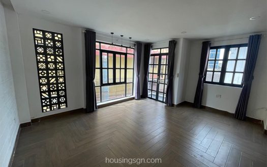 PN0309 | 3BR 220SQM HOUSE FOR RENT IN THE HEART OF PHU NHUAN DISTRICT