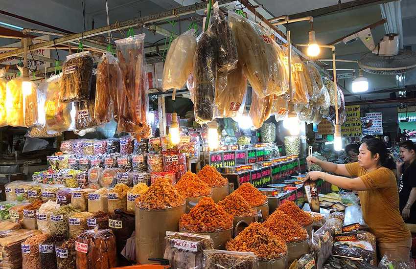 Top 5 of the best tips for haggling at the Saigon local market