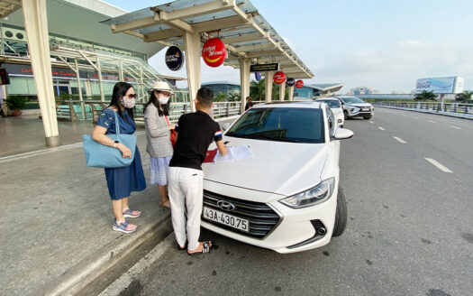 Top 5 best car rental services in Saigon