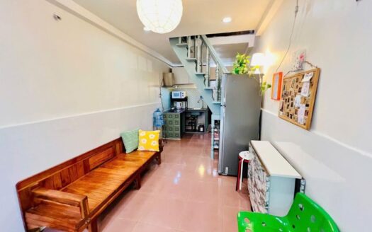 COL0201 | BEAUTIFUL 2BR HOUSE FOR RENT IN CAU ONG LANH WARD, DISTRICT 1