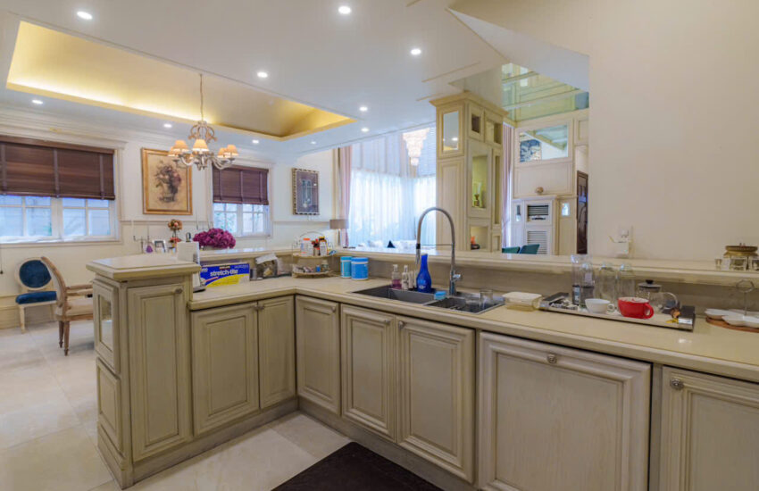 CAK0501 | LUXURY 5BR VILLA FOR RENT IN CAU KIEU WARD, PHU NHUAN DISTRICT
